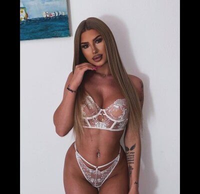ariacara from stripchat