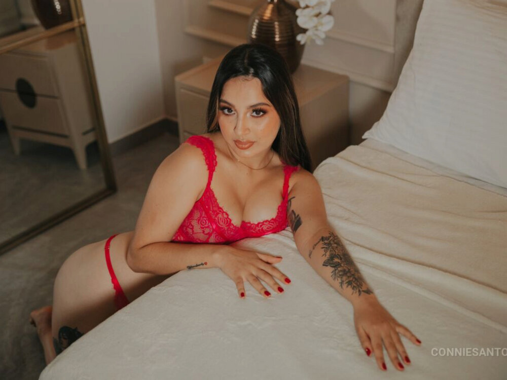 Live sex webcam photo for ConnieSantos_ #284426088