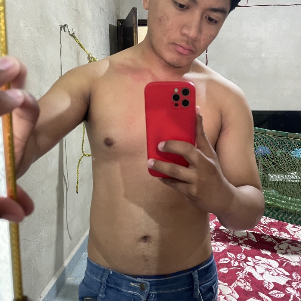 santyhotbi from stripchat