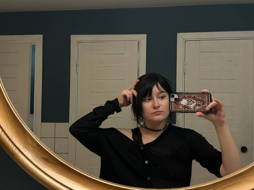 amateursex-livecam.com sophibrown livesex profile in granny cams