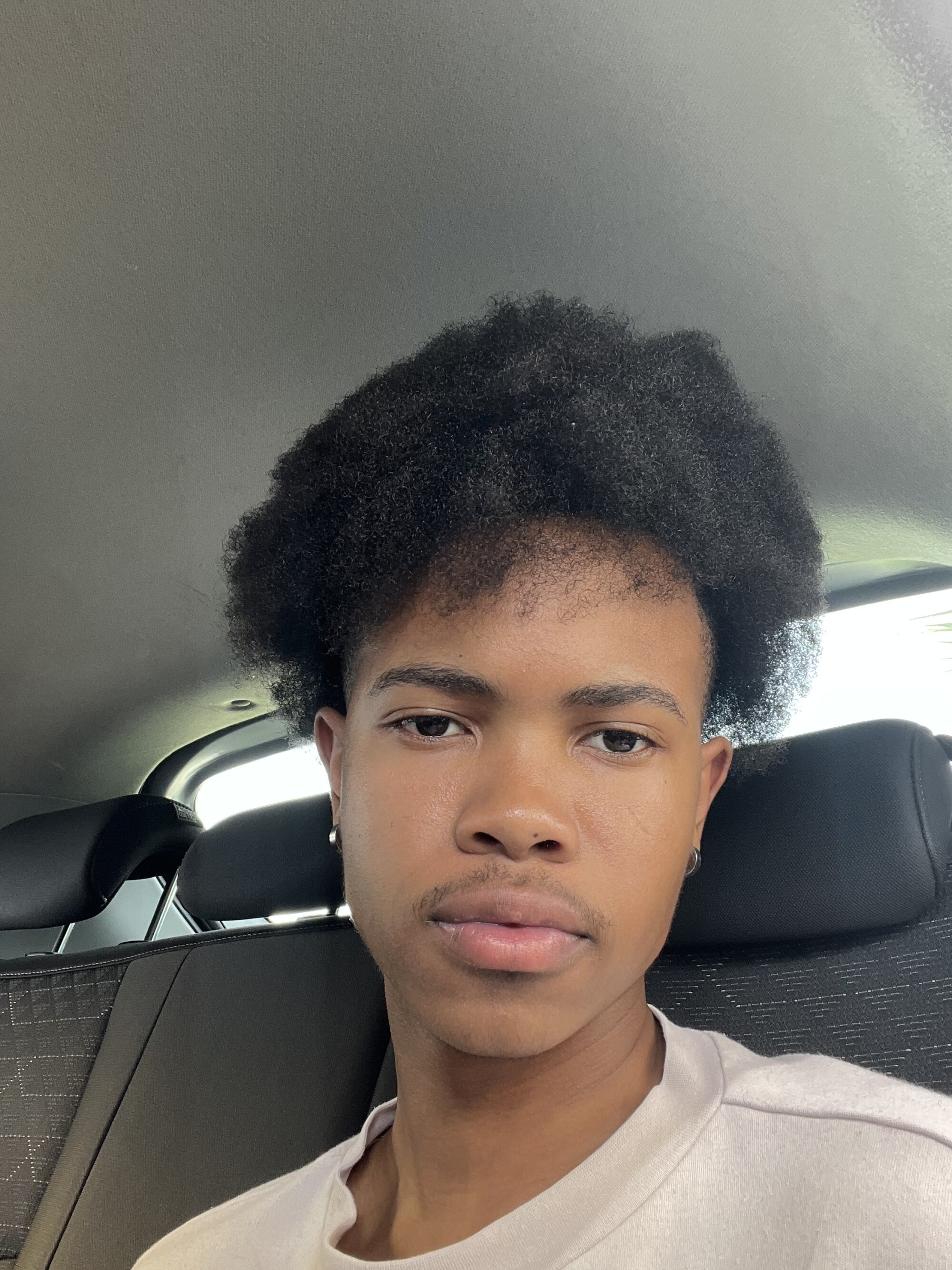 Justbee_him