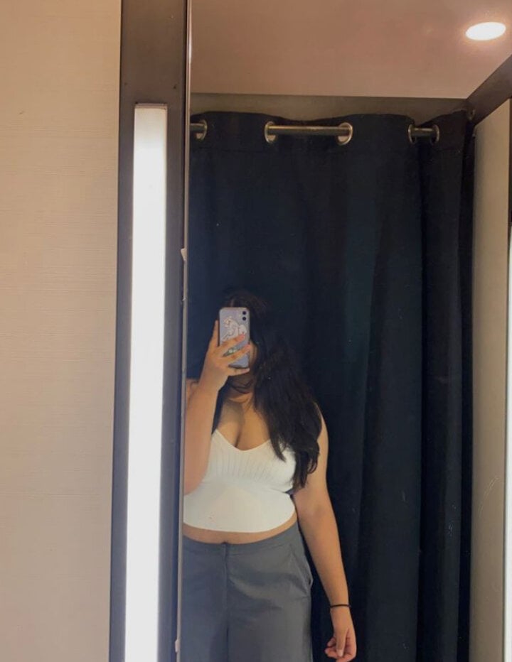 bestlivesexchat.com gloriasquirtzx livesex profile in i-am-online-since-300am-to-1200pm-eastern-europe-time cams