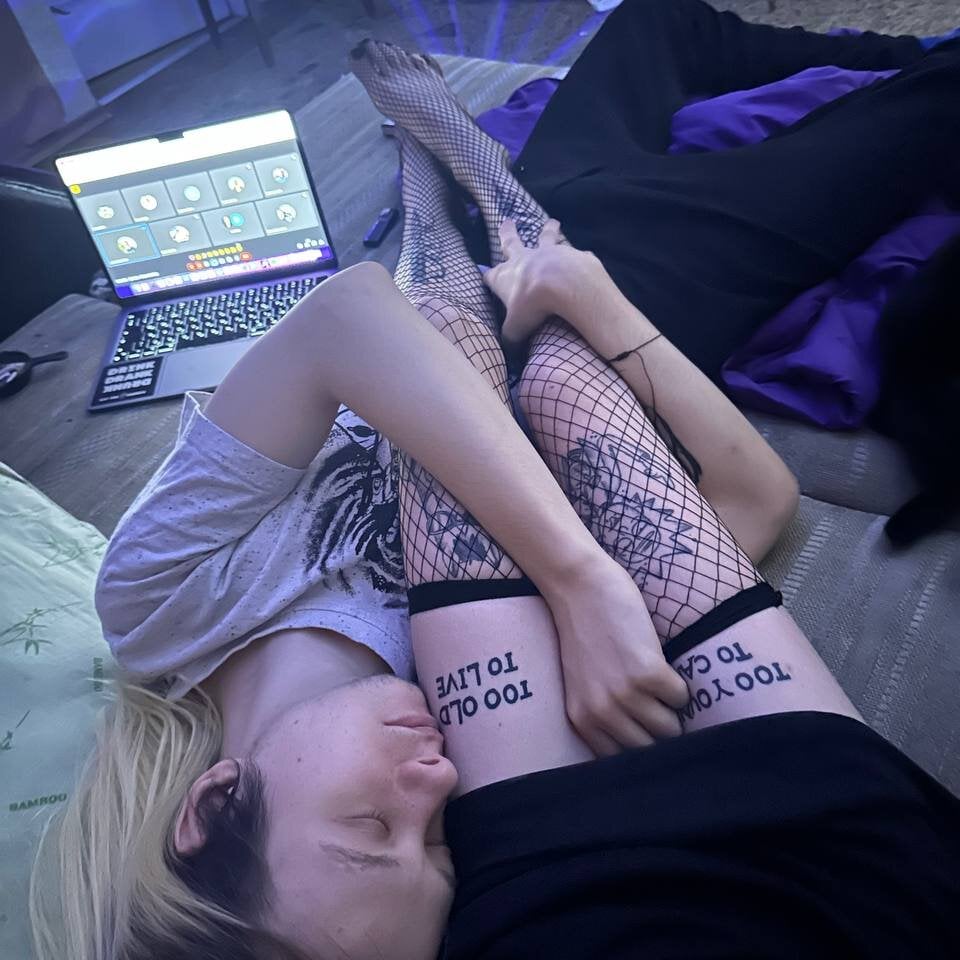 cyber_ice's Offline XXX Chat