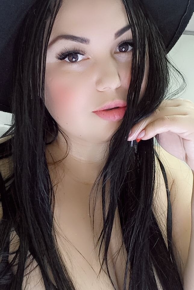 andrea-vale's Offline Chat Room