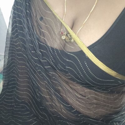 Tamil-hasina897Live Webcam