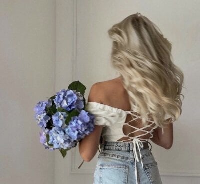 Flameoflove Female Flirtingyoung Striptease Webcam