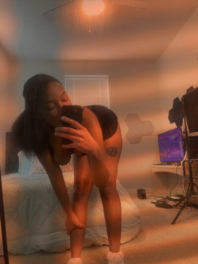 EatSweetMolly - upskirt