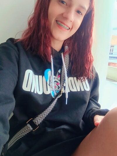 maya18_ from stripchat
