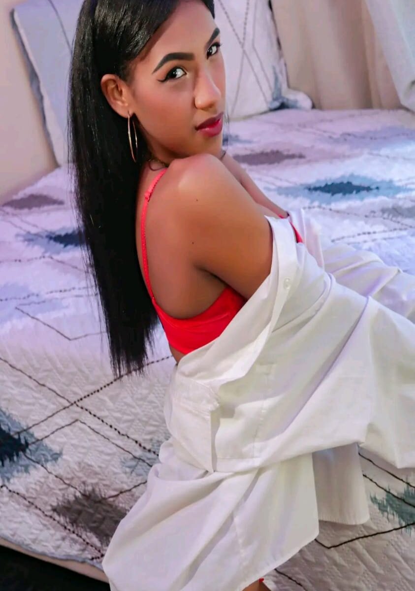 EnigmaticBrunette_xc profile