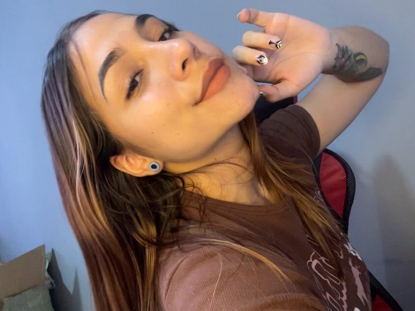 livesex.fan rebellust livesex profile in latino cams