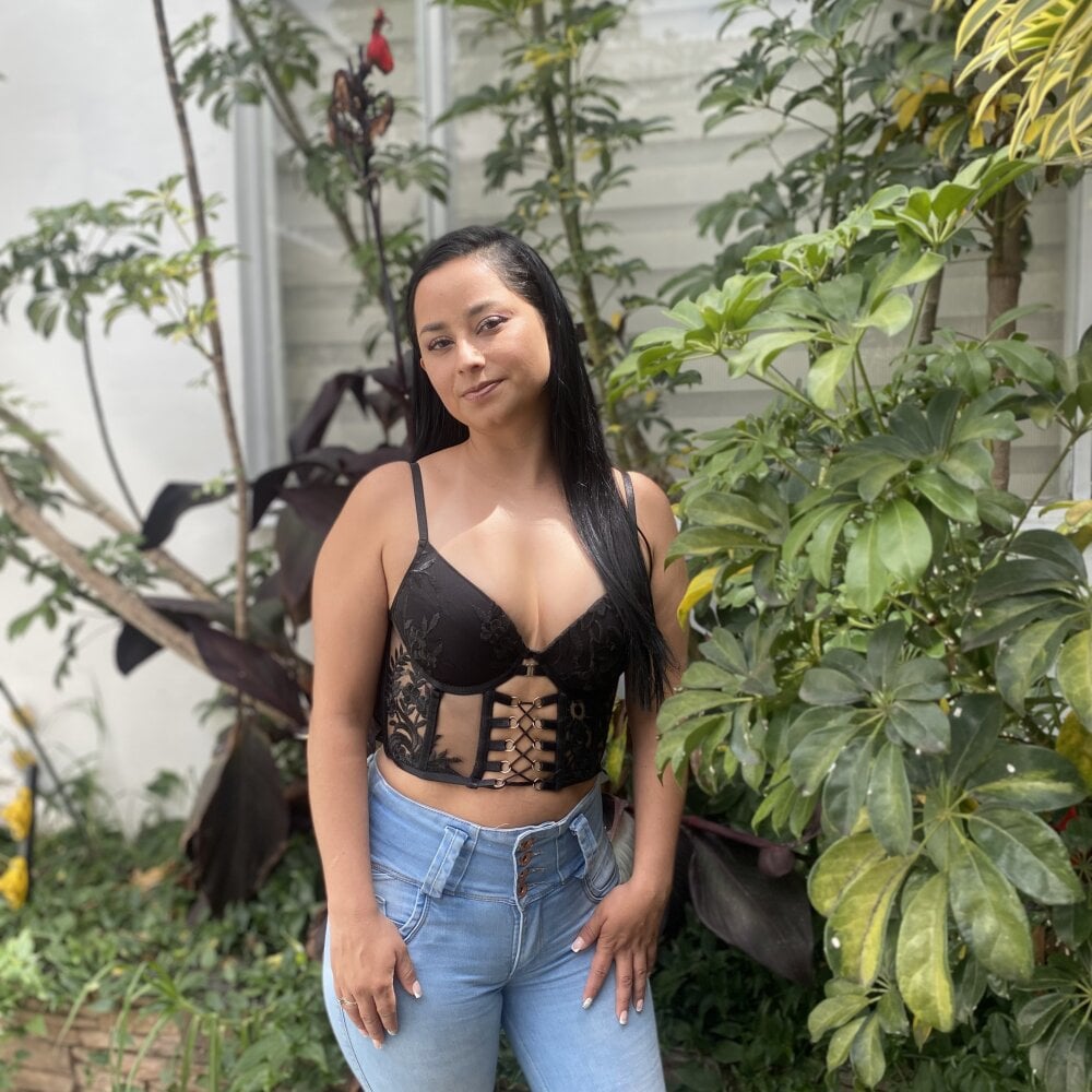 Solangie_velle profile