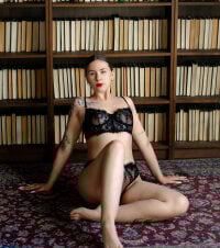 Elsie_Cutties's webcam live show