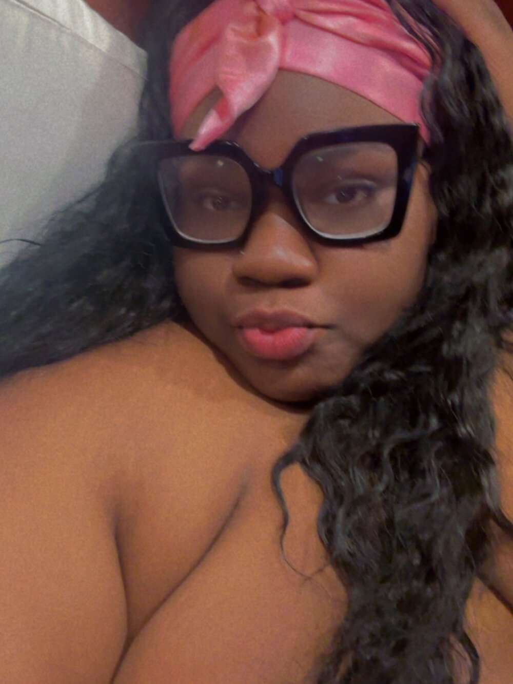 SexybbwLee Chat XXX offline