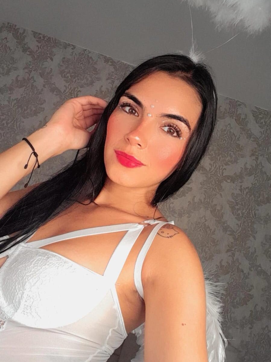 Watch  Kitty_love1203_ live on cam at StripChat