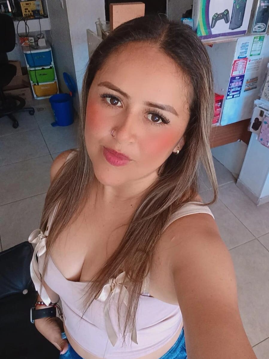 stripchat hotninax webcam profile pic via sexlivecamsites.com