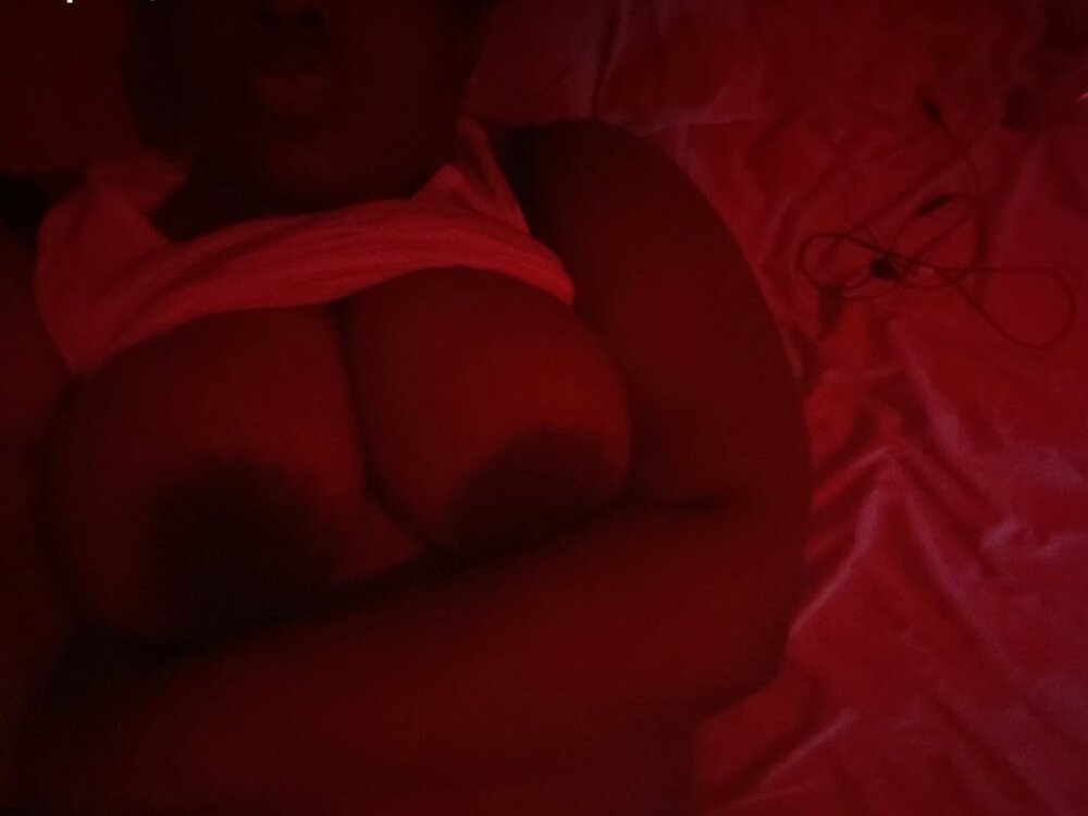 SexyBbwCouple26's Offline XXX Chat