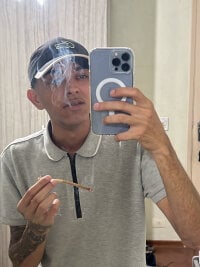 ArisingAcceptor's webcam live show