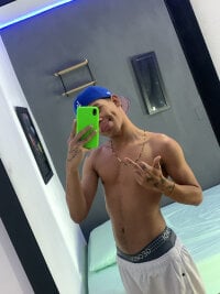 Romancartier_1's webcam live show