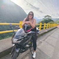 aisha_latina's webcam live show