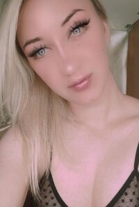 Tory_bell's Offline Chat Room