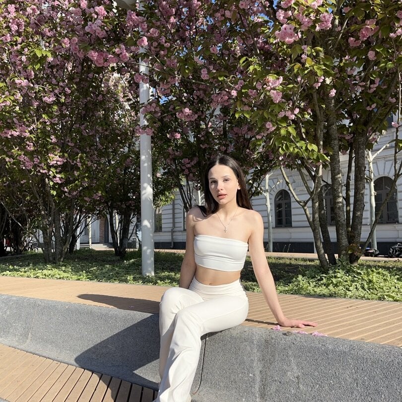 sexlivecamsites.com carmenbody livesex profile in lesbian cams