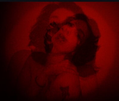 Piggiteablacktea - striptease latin
