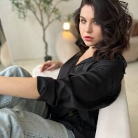 EarleneBouler's Offline Chat Room