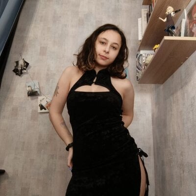 Agatha_Sade - curvy