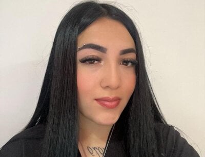 Emy_gray_1