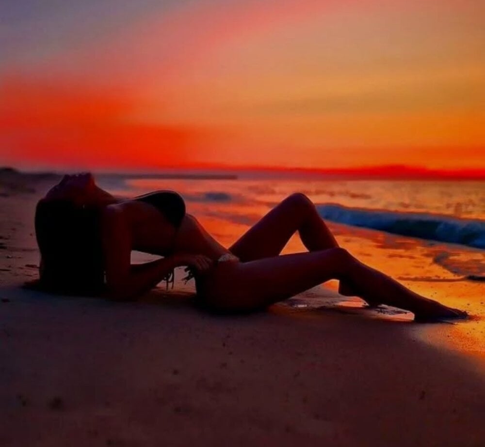 rudecam.live selenavoss777 livesex profile in on-suitcases cams