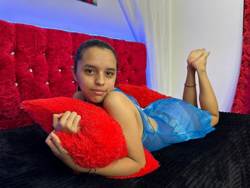 Live sex webcam photo for melissa_sc #289203248