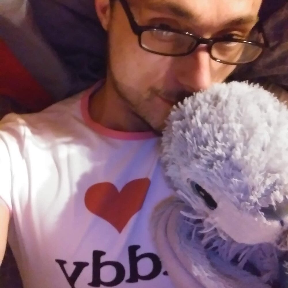 LittleDonovan Chat XXX offline