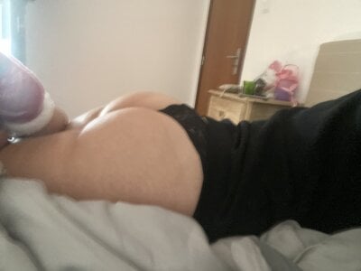 bunnyfox420 Live Cam on StripChat and RICams
