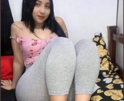 tahra-19 on StripChat