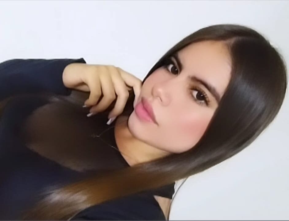 Megan Brown 001