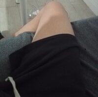 jovenestraviesos's webcam live show