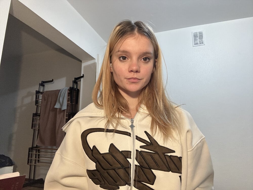 stripchat tiffany_muse webcam profile pic via 247camsex.com