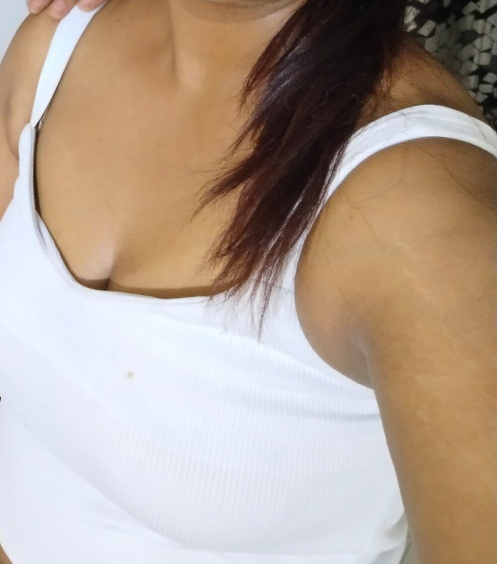 missneha61 live cam model at StripChat