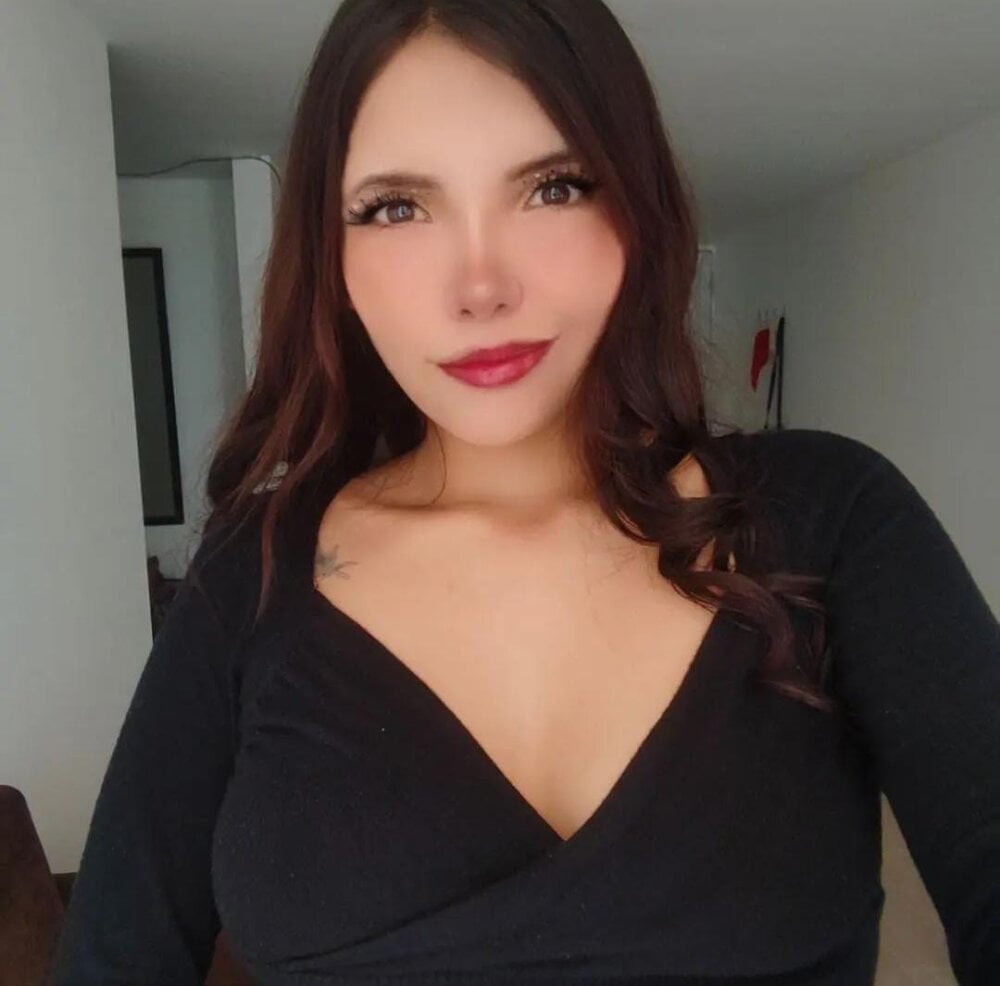 onaircams.com moon2_1_ livesex profile in spanish cams