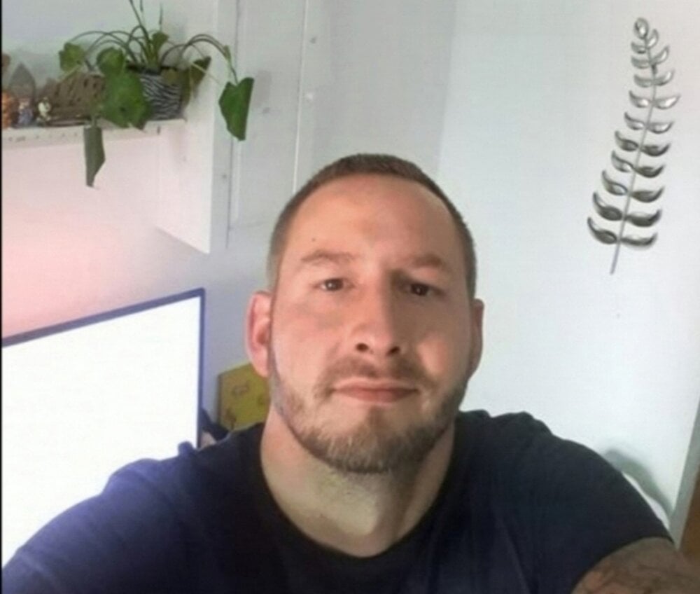 Tommi3720 Chat XXX Ngoại tuyến