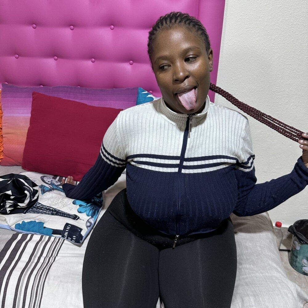 Miss M 205
