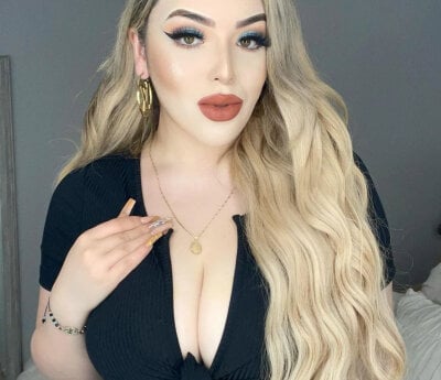 dalo3a_ay on StripChat