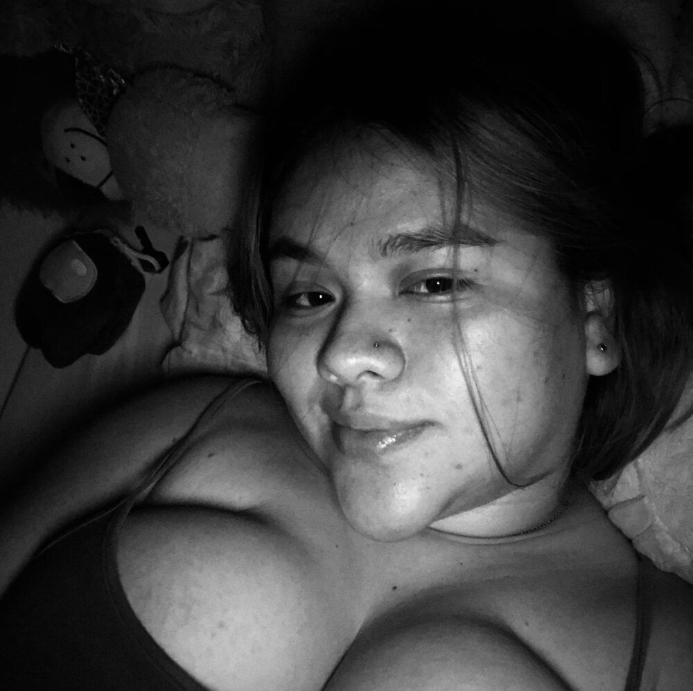 sexcam-girls.com cherry_yul livesex profile in the-matriarchs-realm cams