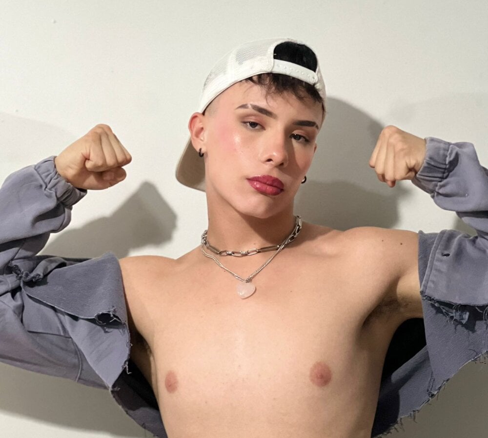 Valentino_Gil's Offline XXX Chat
