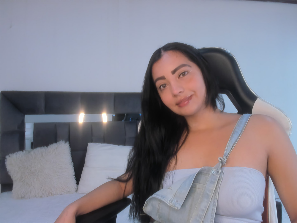 livesex.fan april_tequila livesex profile in daddys-penthouse cams
