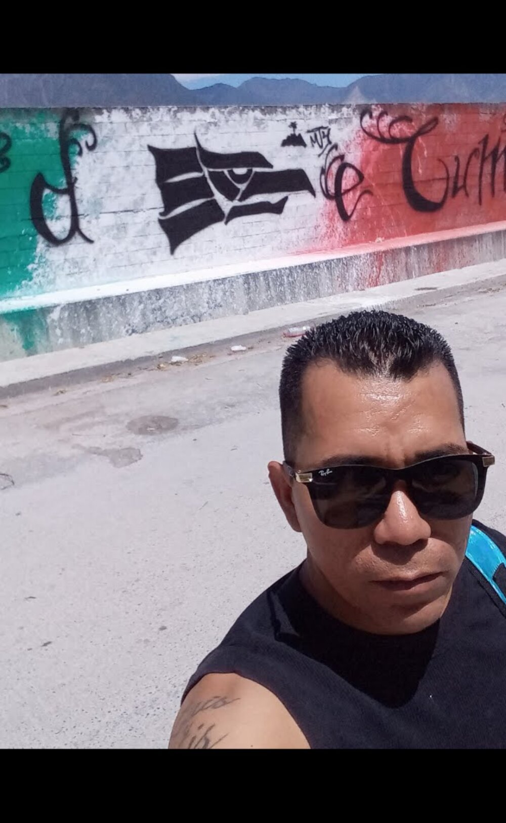 sexxo-69's Offline XXX Chat