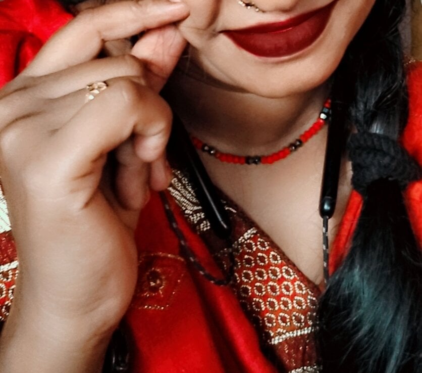 6livesex.com hotcouplepriya livesex profile in greetings-from-paradise cams