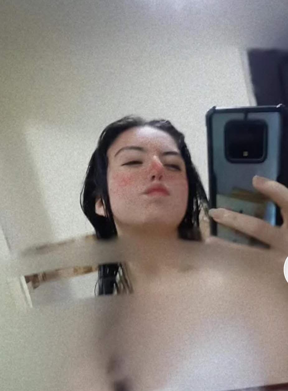 Jessy_Foster