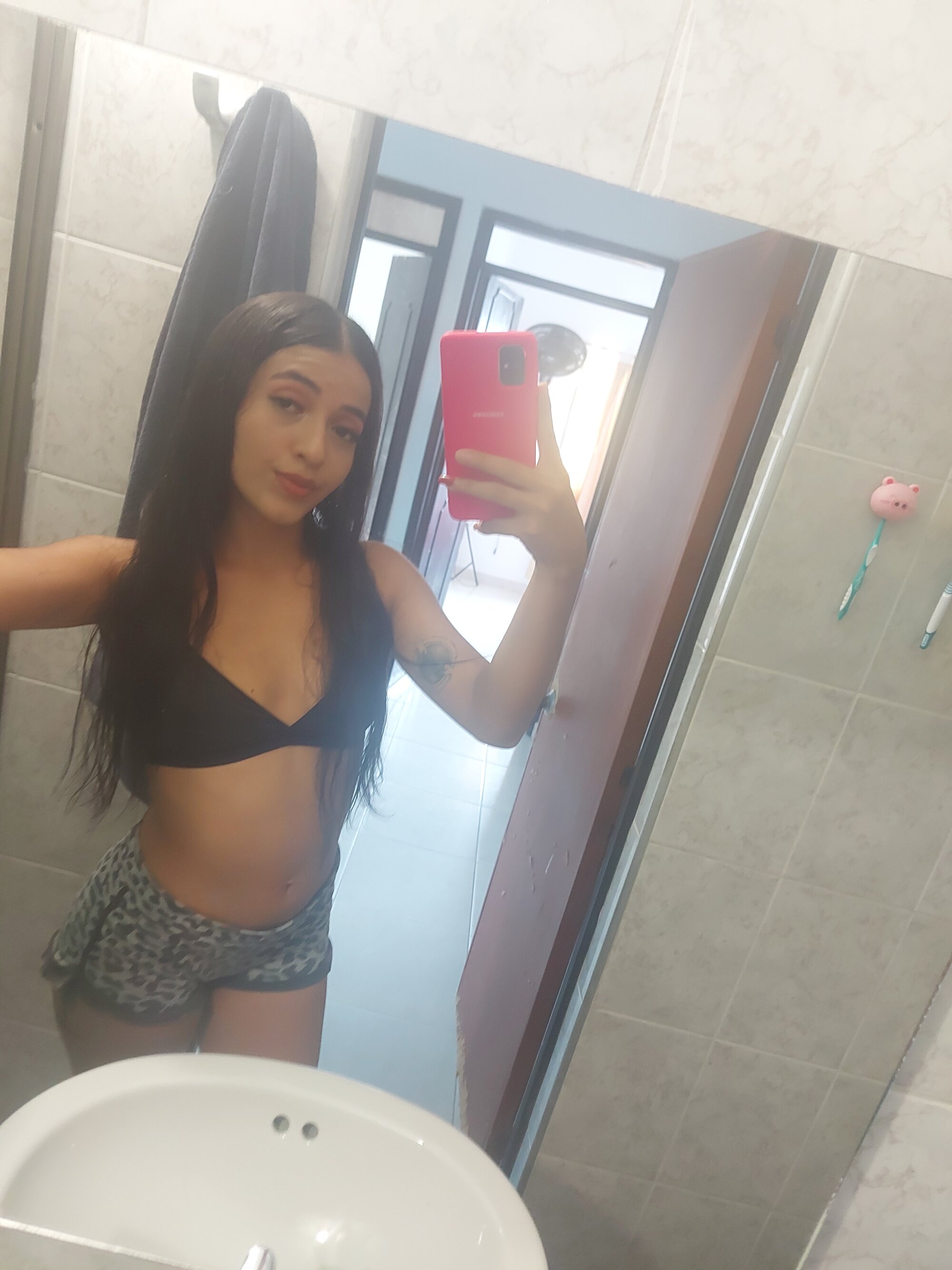 evelyn_naughtty2