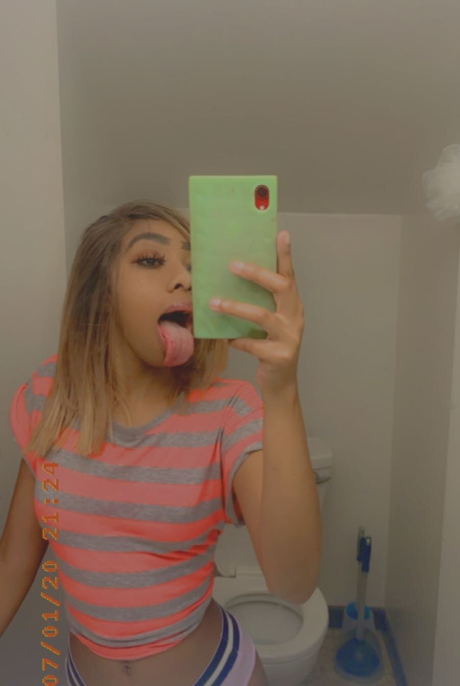 YomiPromise's Offline XXX Chat